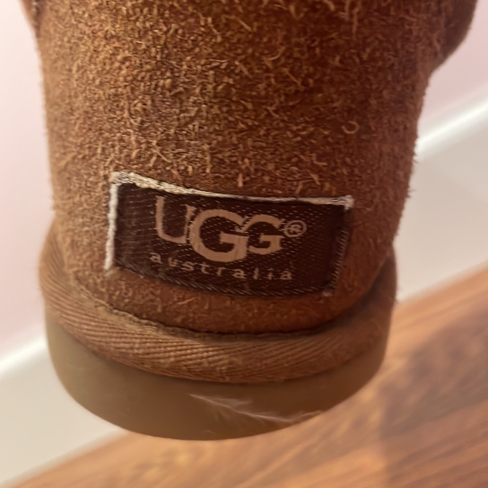 UGG boots - Picture 6 of 9